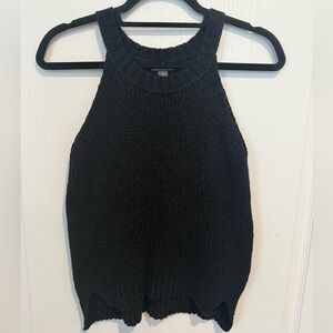 Point sur Black Knit Sleeveless Top